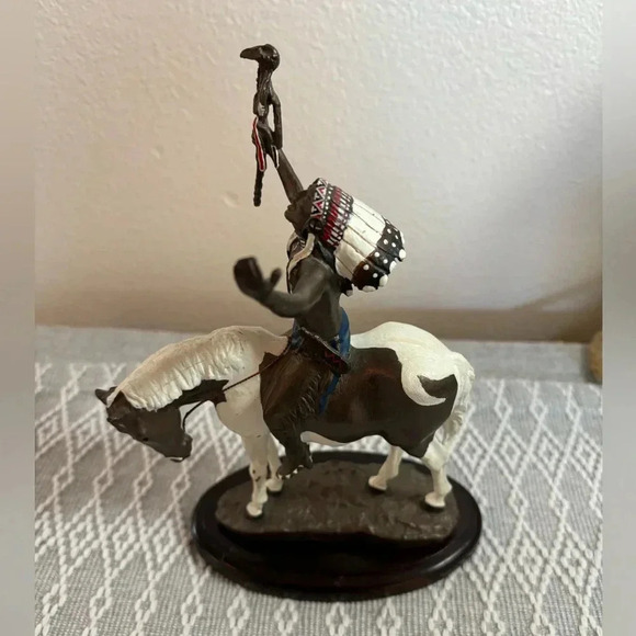 Deliverance Chuck Ren The Hamilton Collection, Bronze Statue 1993. Warrior. - Picture 6 of 9